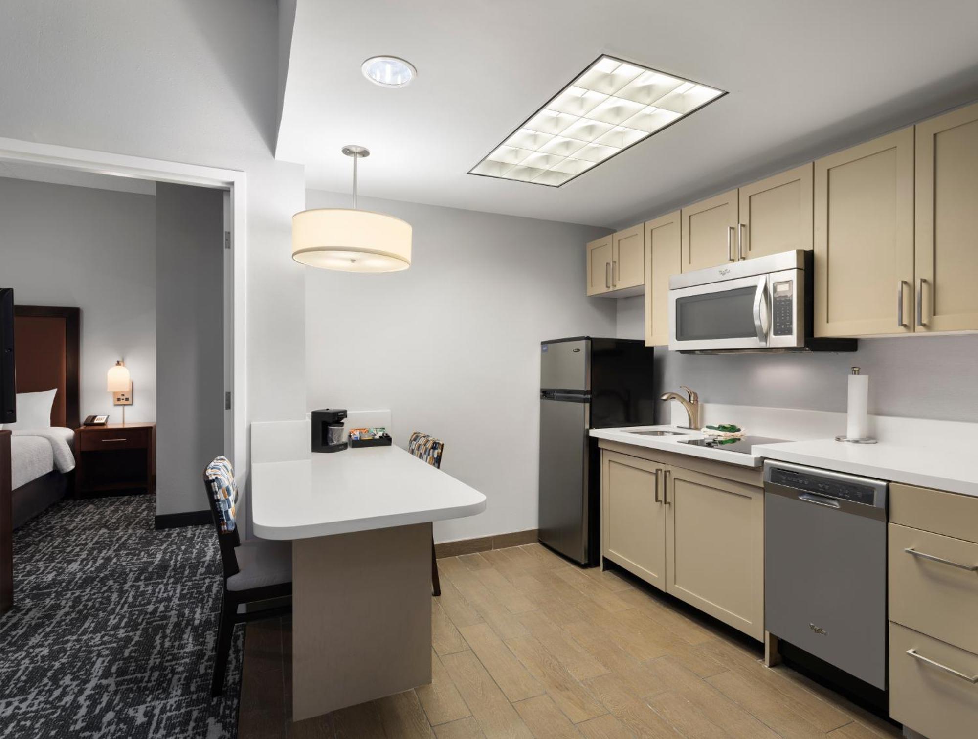 Hotel Homewood - Airport Columbus
