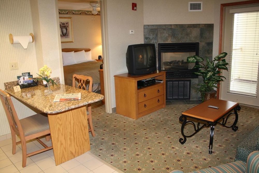 Homewood - Airport 3*