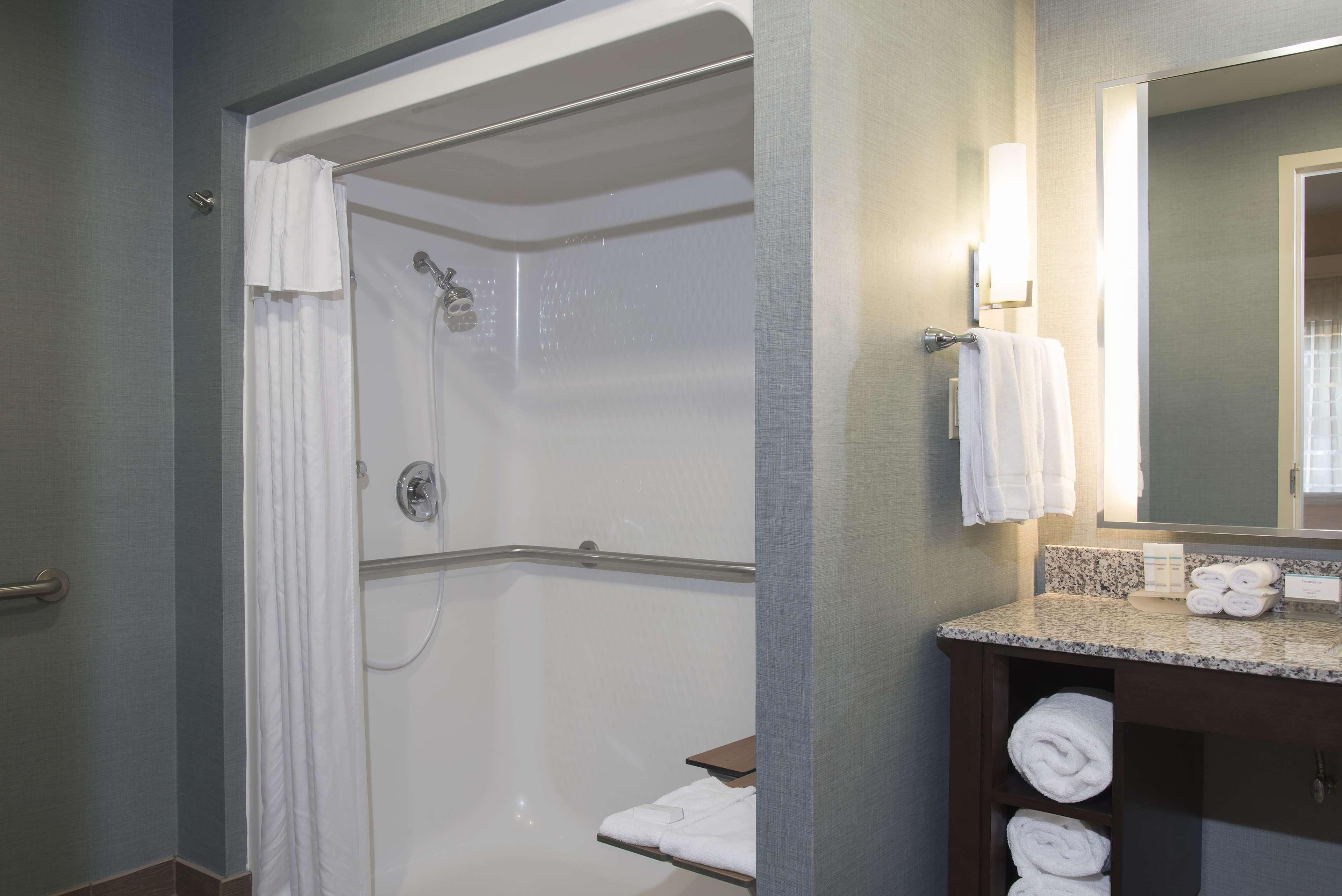 Homewood - Airport Hotel 3*