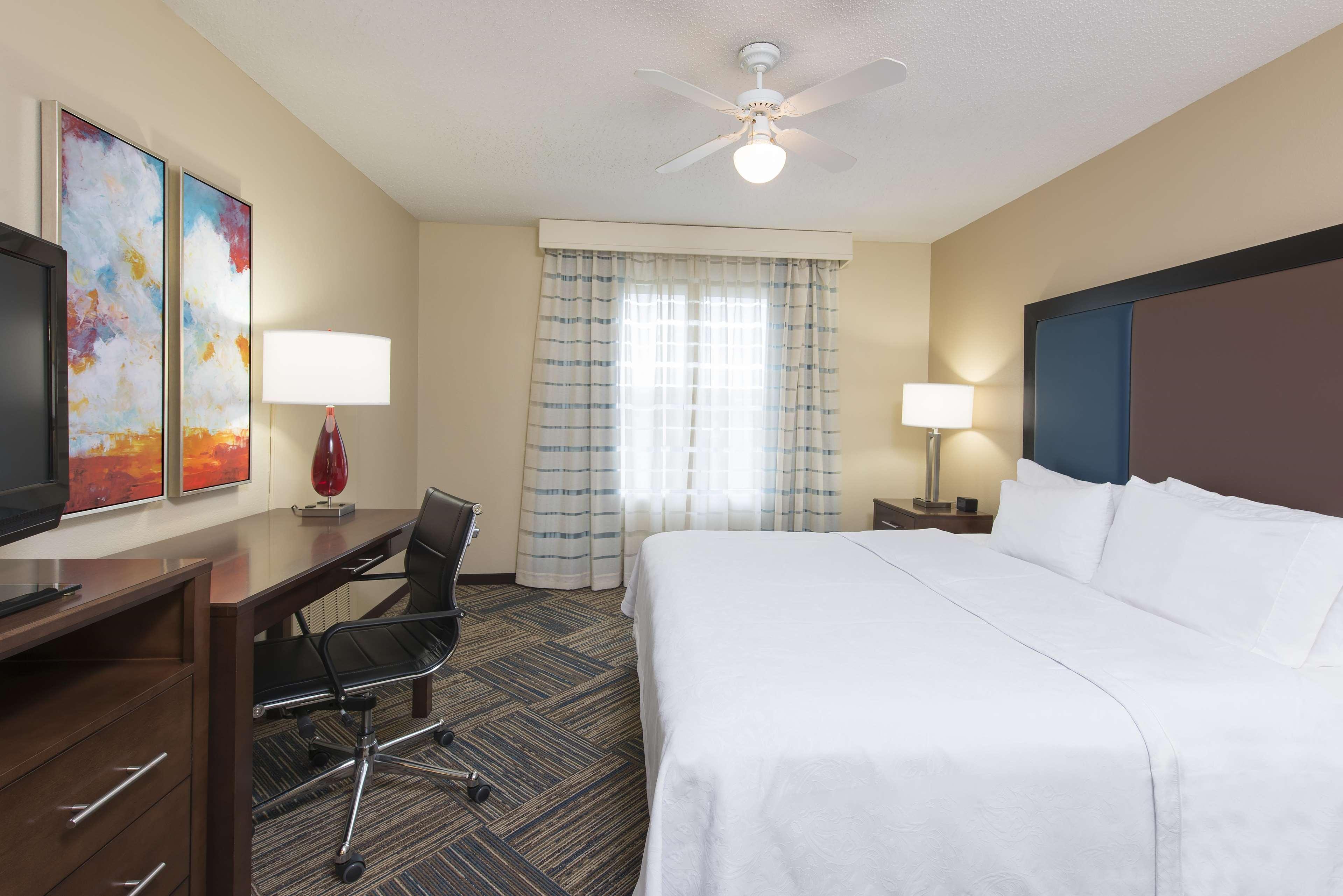 Homewood - Airport 3*